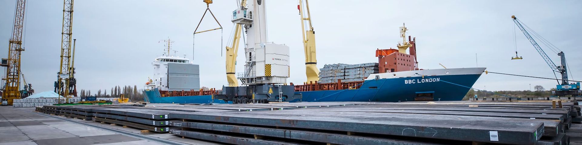 Loading ship