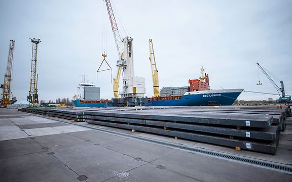 Loading ship
